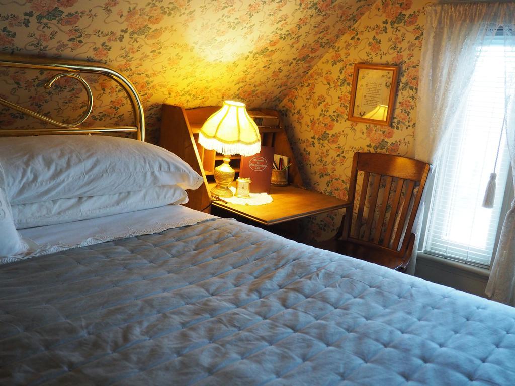 Old Consulate Inn Port Townsend Room photo
